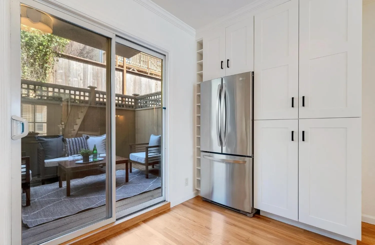 1118 Mission Ave - Photo 3 of 17