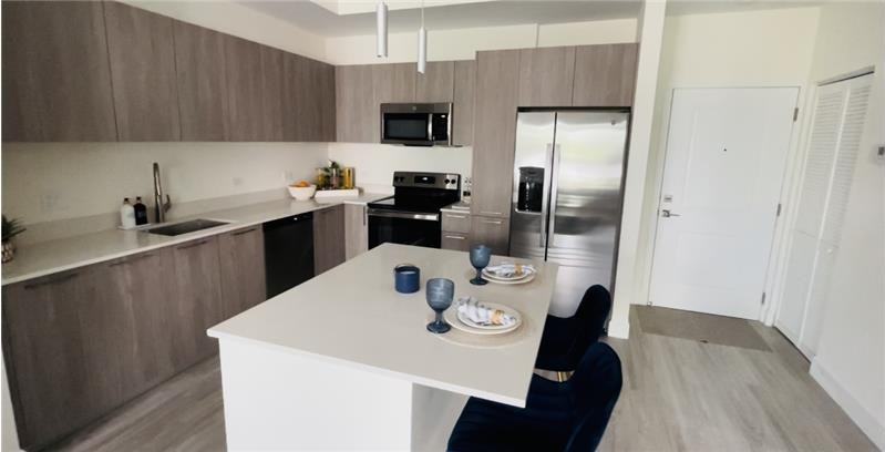 9784 Nw 130th St #303