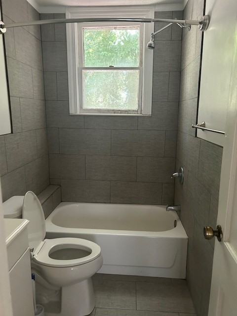 909 Lilly St #B - Photo 3 of 4