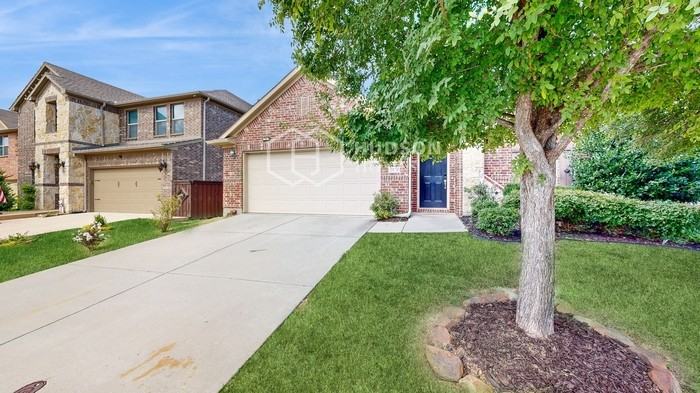 2928 Golfview Dr - Photo 2 of 38