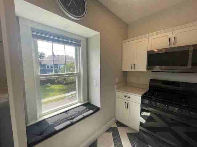 38 Warwick St #2 - Photo 3 of 17