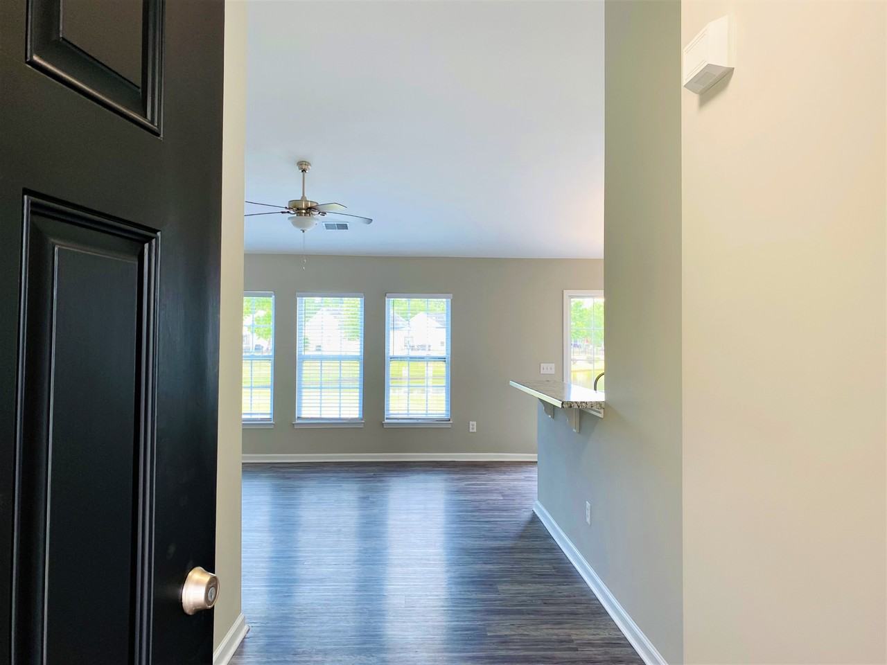 17 Cottingham Way #NA - Photo 3 of 30