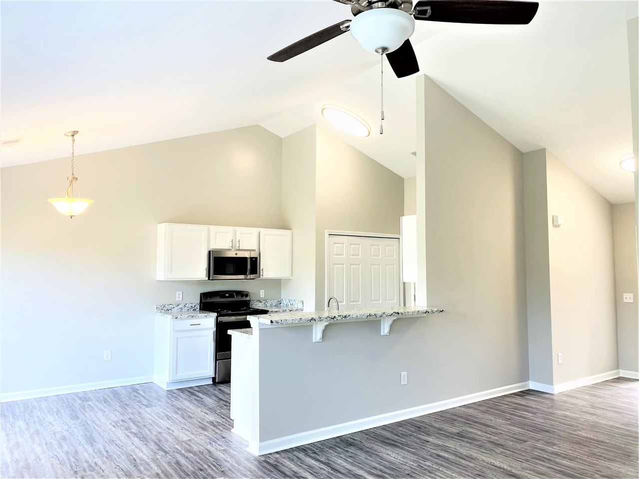 17 Cottingham Way #NA - Photo 6 of 30