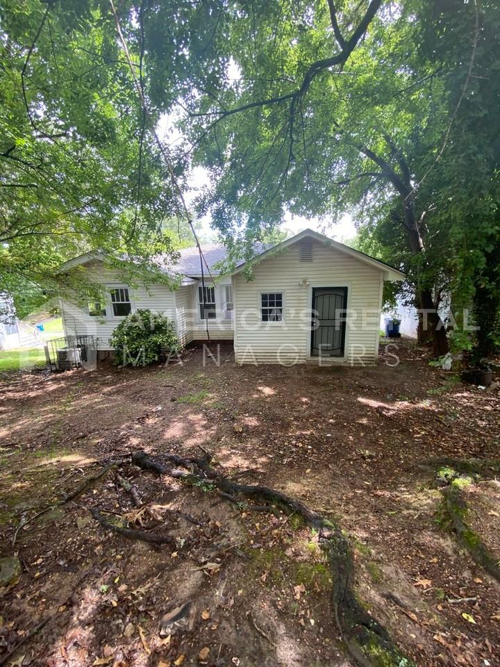 504 9th Ave - Photo 5 of 30