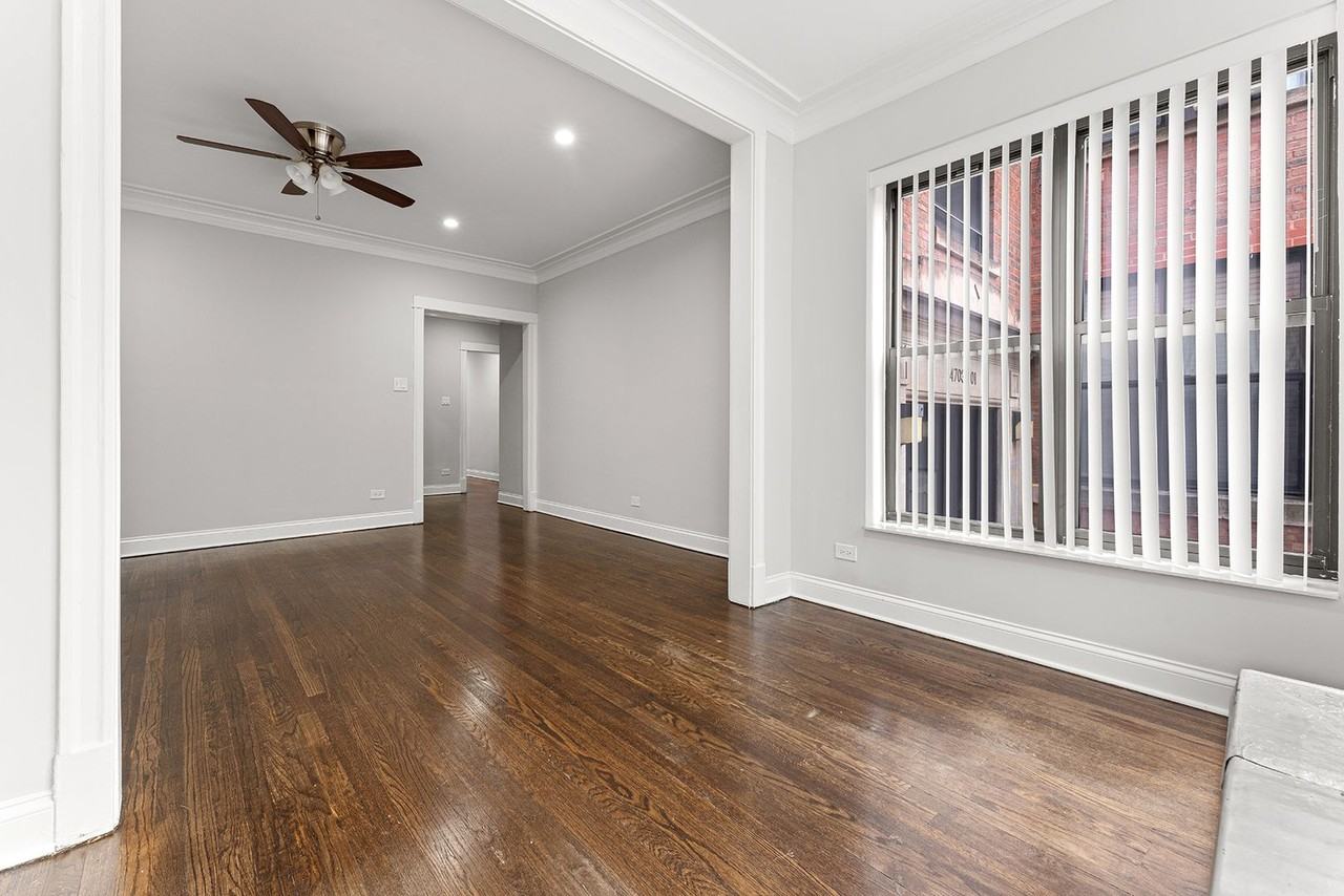 The Albany Park Place - Photo 6 of 29