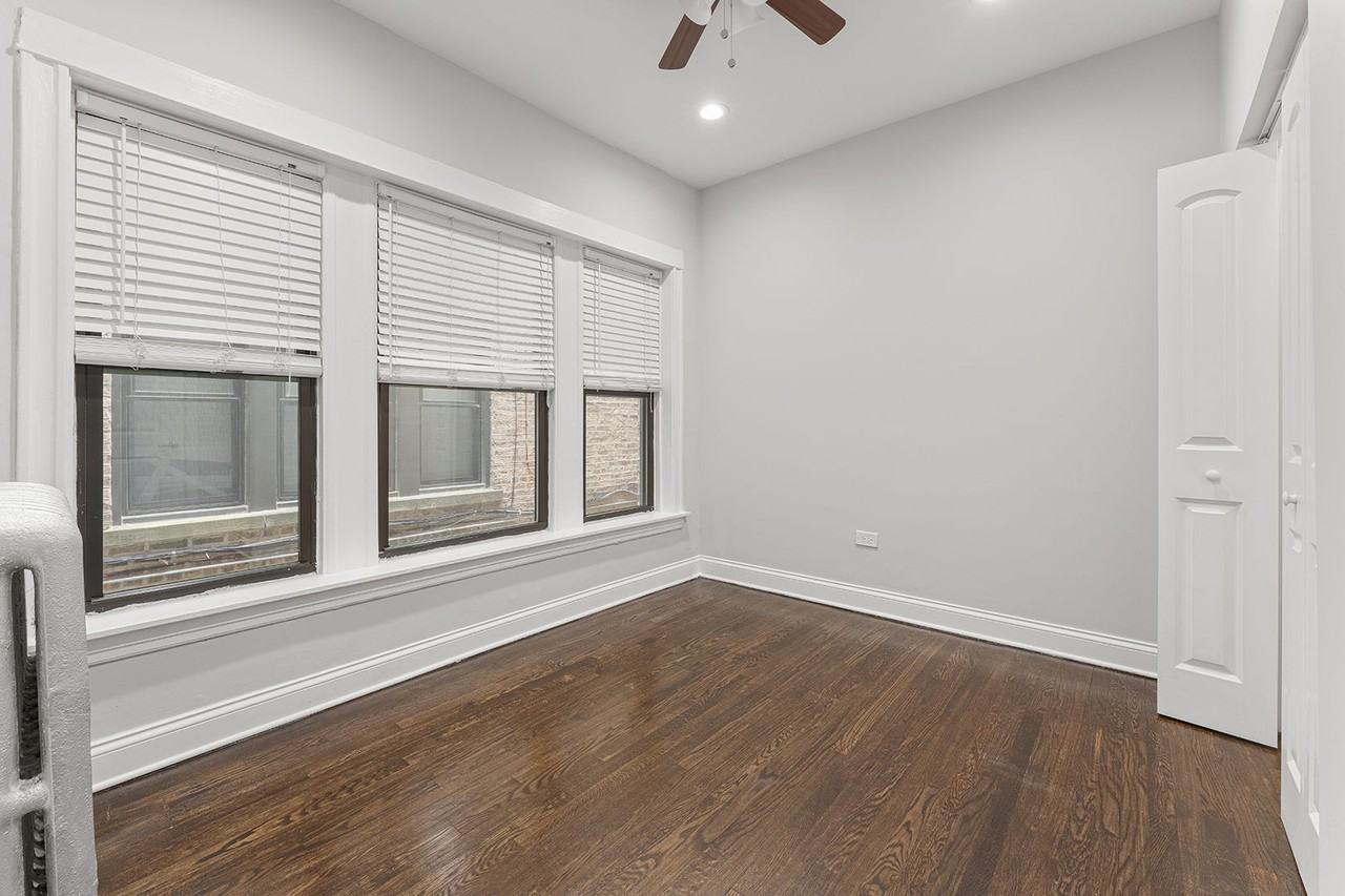 The Albany Park Place - Photo 7 of 29