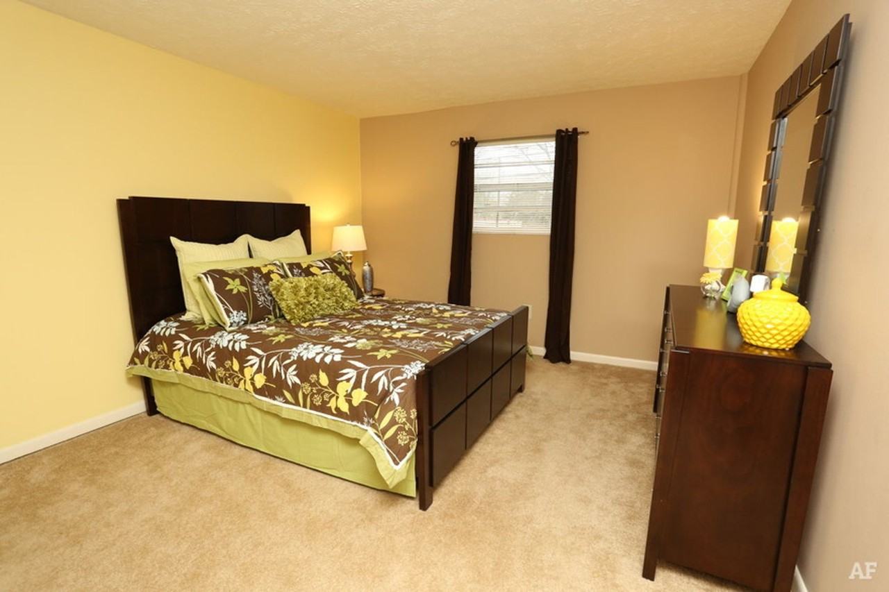 400 Gatehouse - Photo 5 of 11