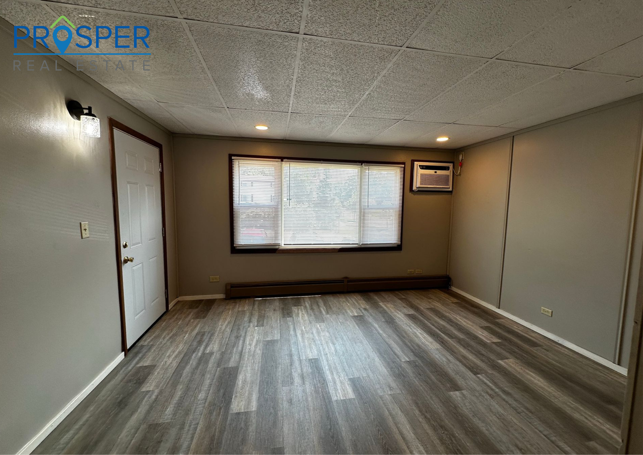 ST3511 - Photo 2 of 21