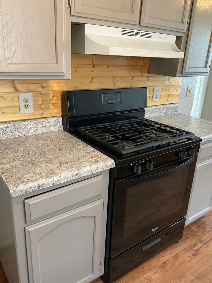 7516 Nw 113th St - Photo 3 of 22