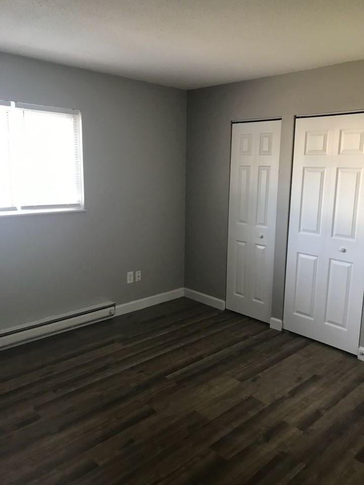 Erie Shores Apartments - Photo 6 of 24