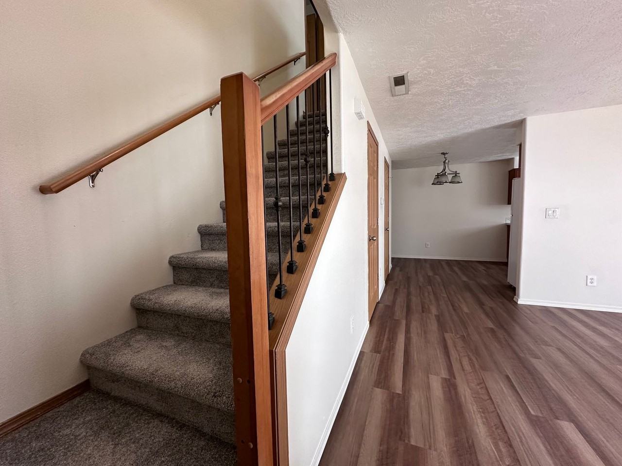 609 Lincoln St - Photo 7 of 22