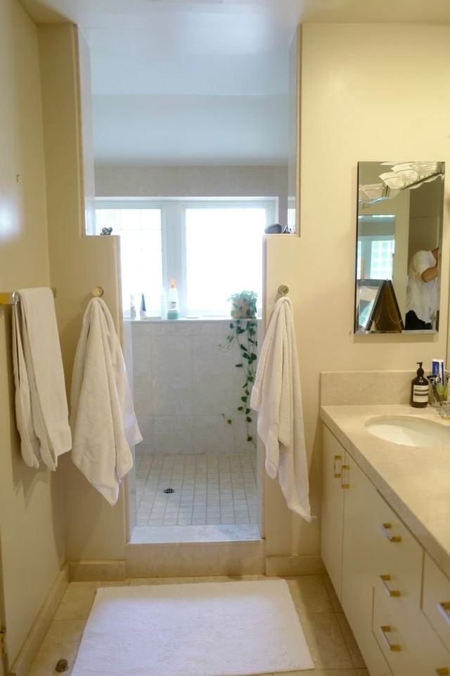 405 Hermosa Pl - Photo 3 of 43
