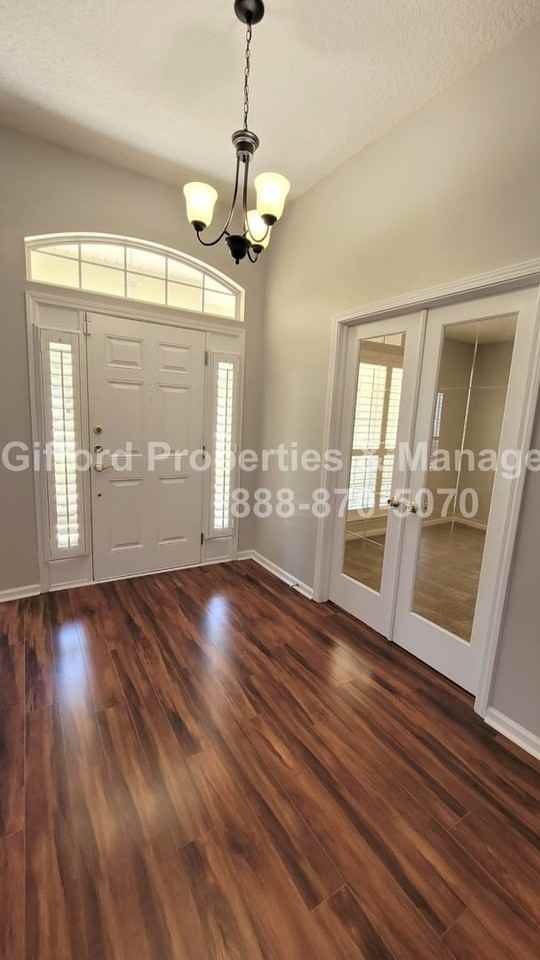 2410 Golfview Dr - Photo 2 of 29