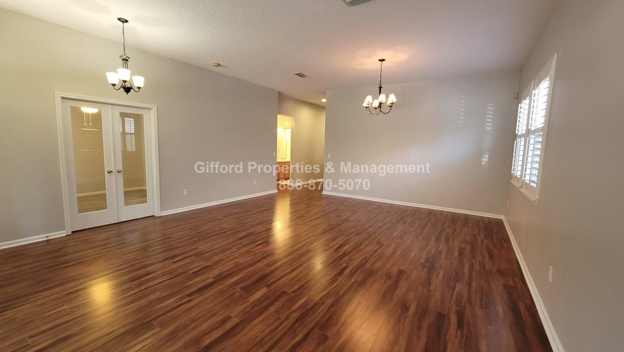 2410 Golfview Dr - Photo 4 of 29