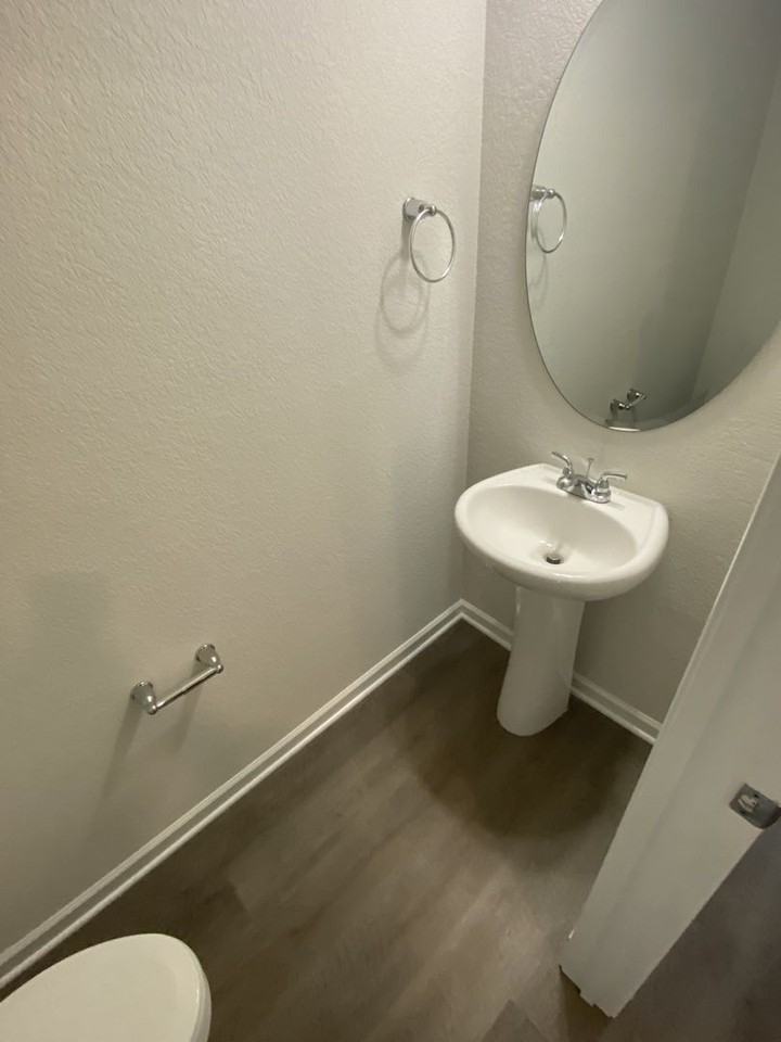 2091 Wiggins Village Dr - Photo 5 of 13