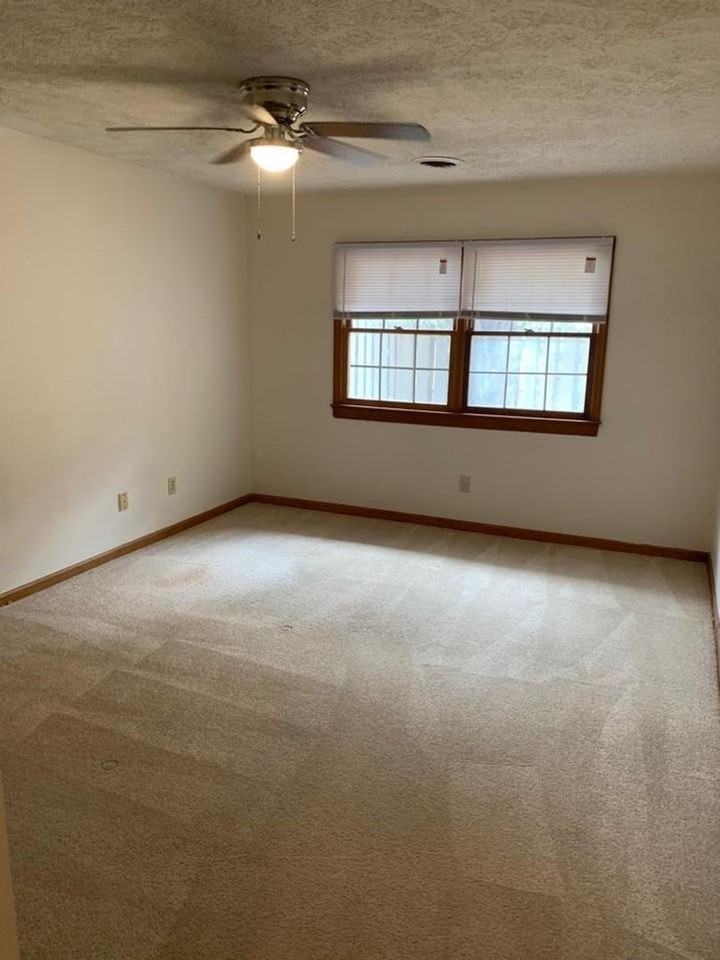 1025 Carolina Road - Photo 5 of 19