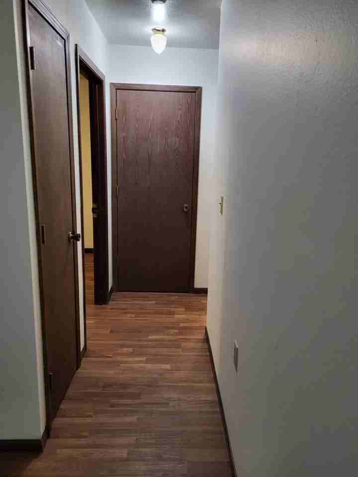 102 102 & 103 N Cedar Street - Photo 2 of 5