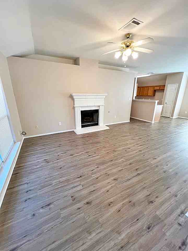 821 Savage Drive - Photo 6 of 14