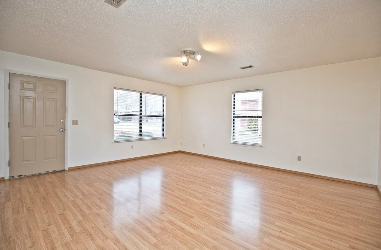 5905 Sara St #A - Photo 3 of 18