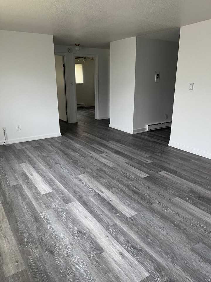 Fifth Avenue 751 - Photo 2 of 6