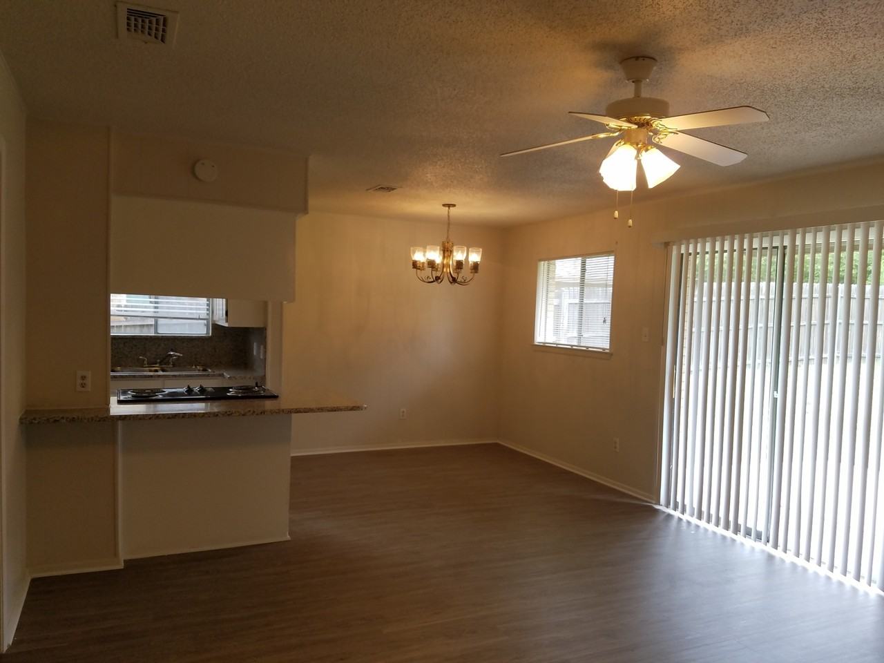 2724 Buffalo Dr - Photo 3 of 17