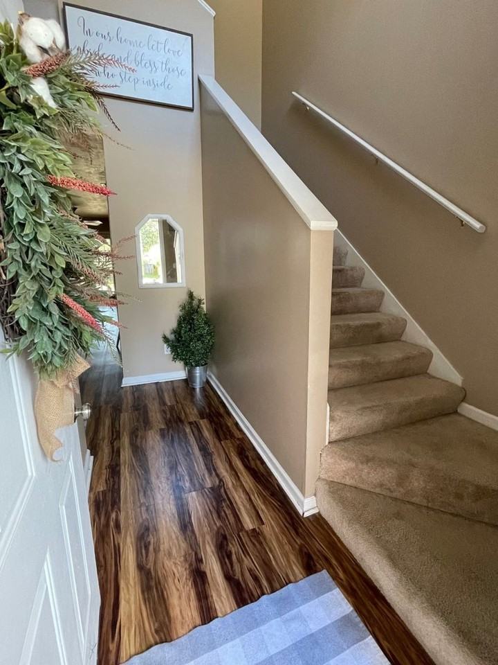 404 Sandy Oak Dr - Photo 2 of 15