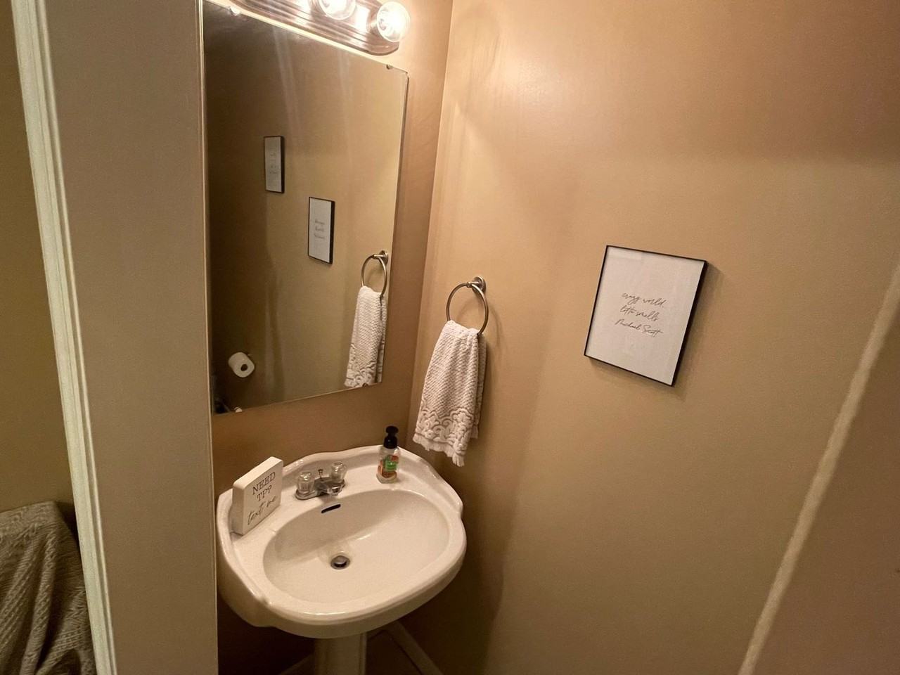 404 Sandy Oak Dr - Photo 5 of 15