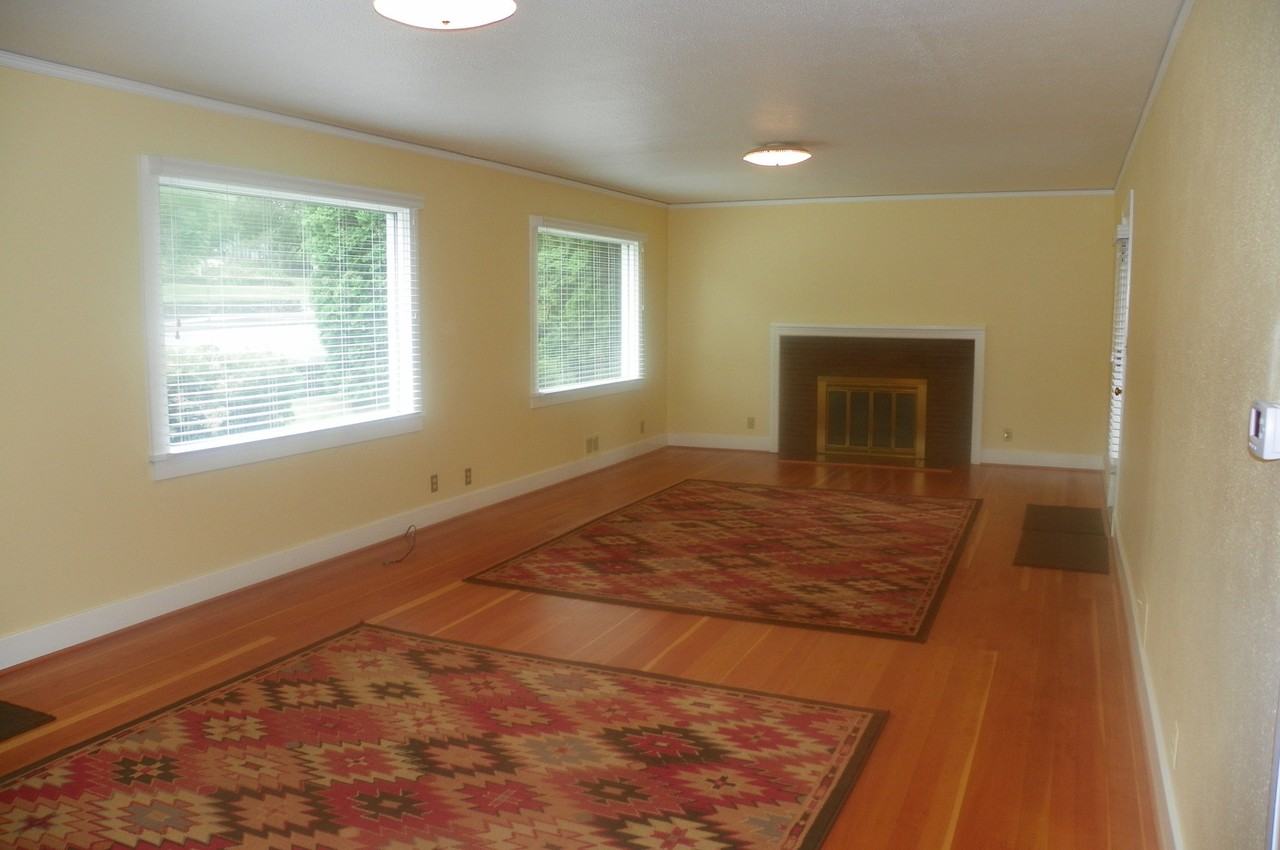505 Nw Broadway St - Photo 5 of 38