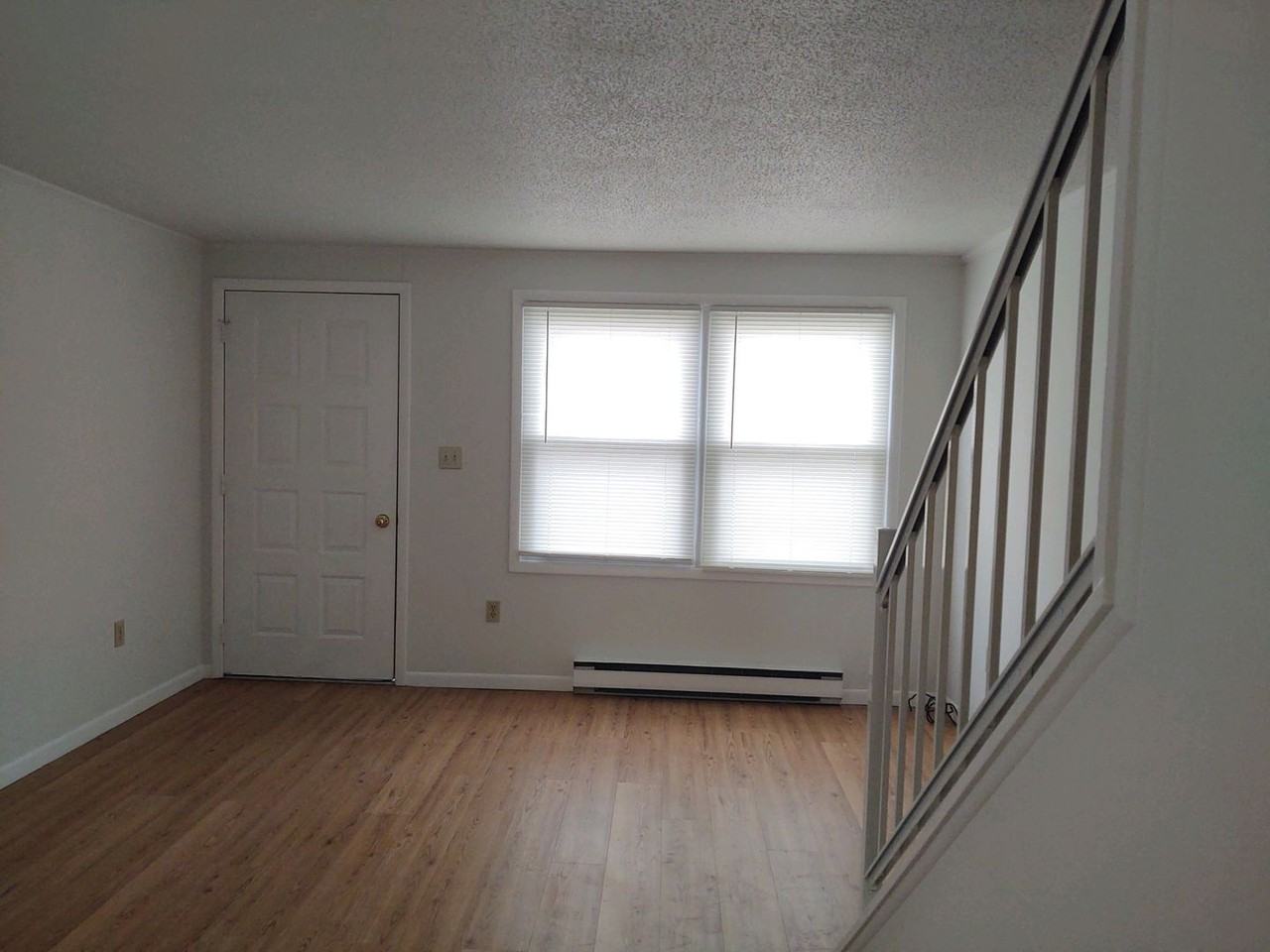 225 Mcknight St - Photo 2 of 16