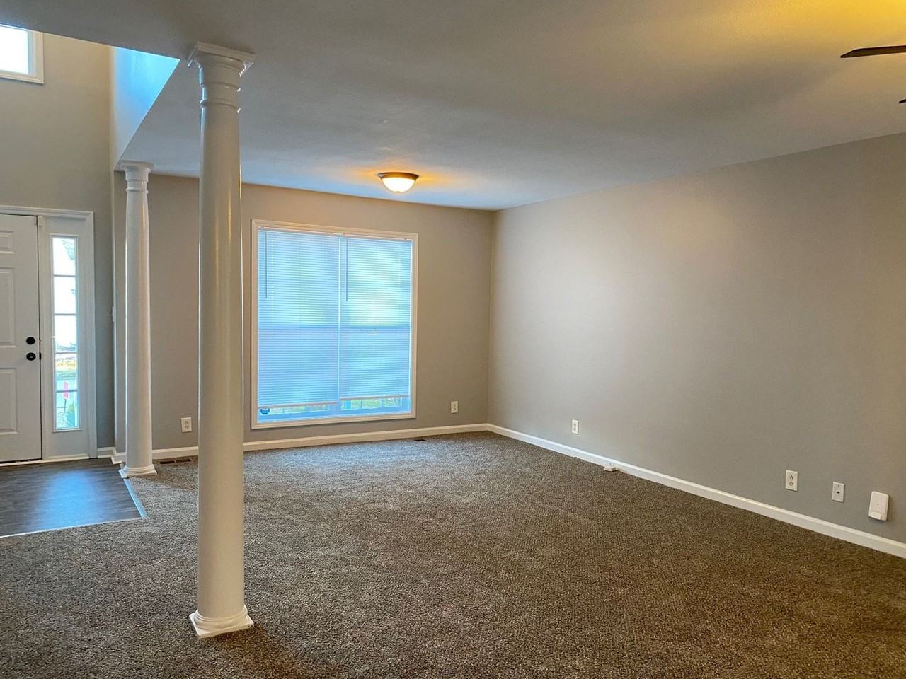 3866 Man O War Blvd - Photo 3 of 34