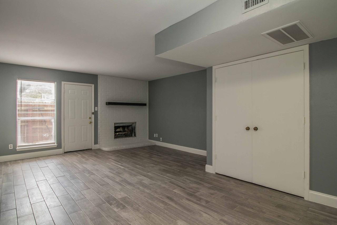 7604 Chapin Rd #C - Photo 7 of 21