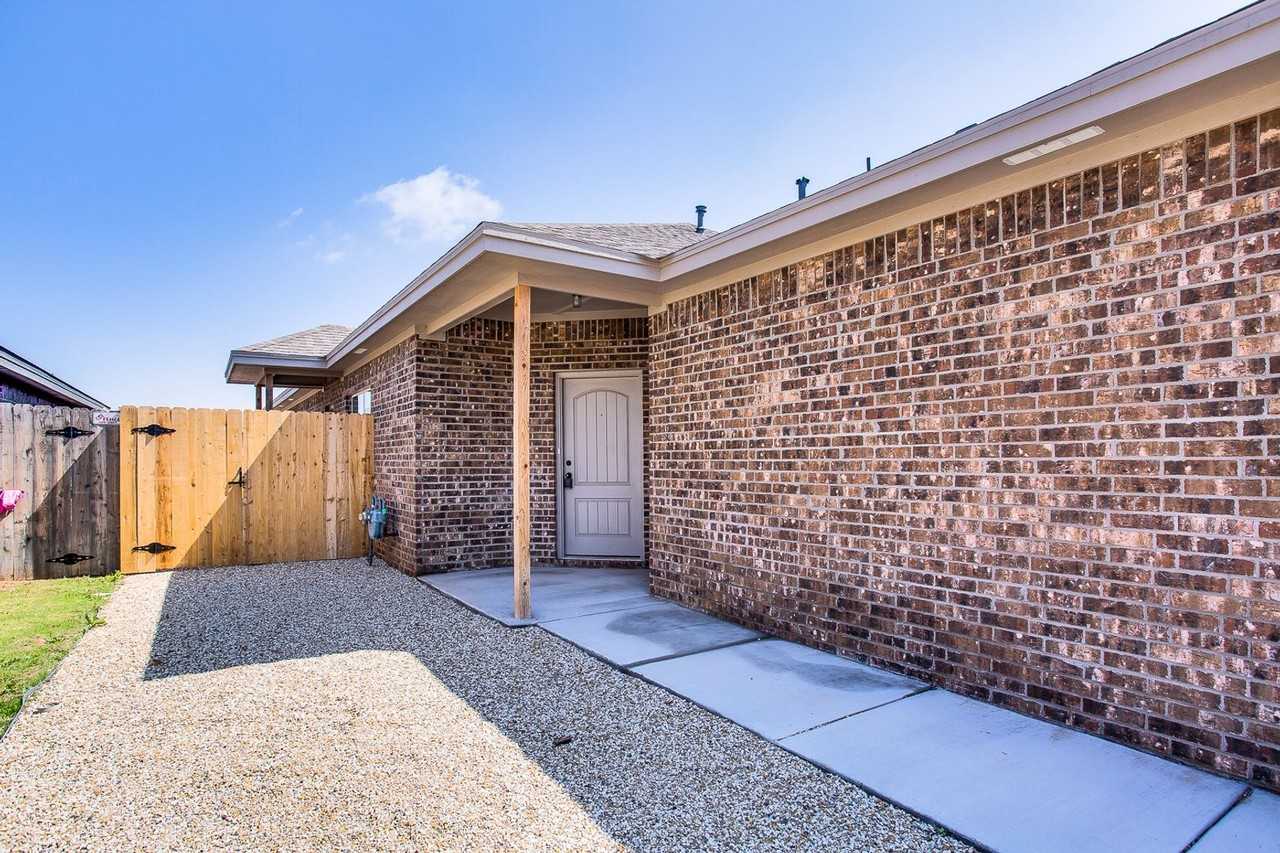 BG 1405 16th Street - Photo 3 of 17