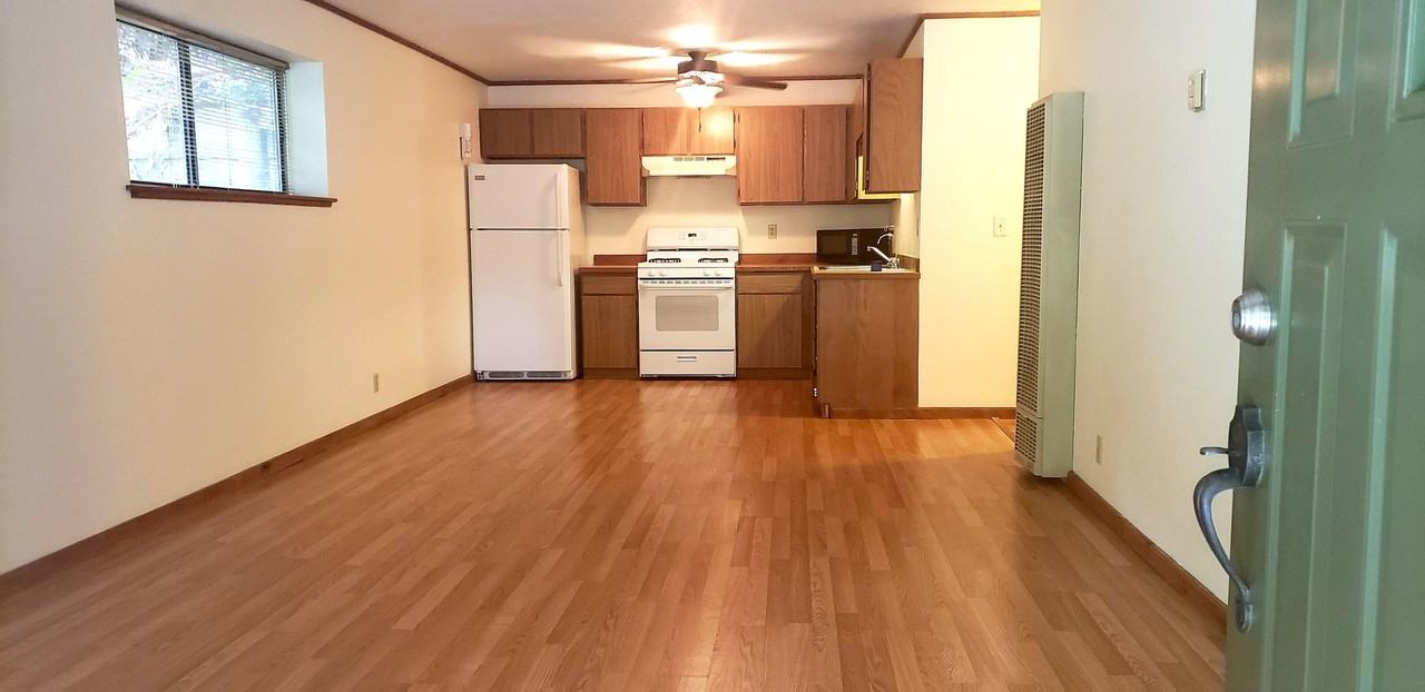 2260 Terrace Ave #A - Photo 4 of 22