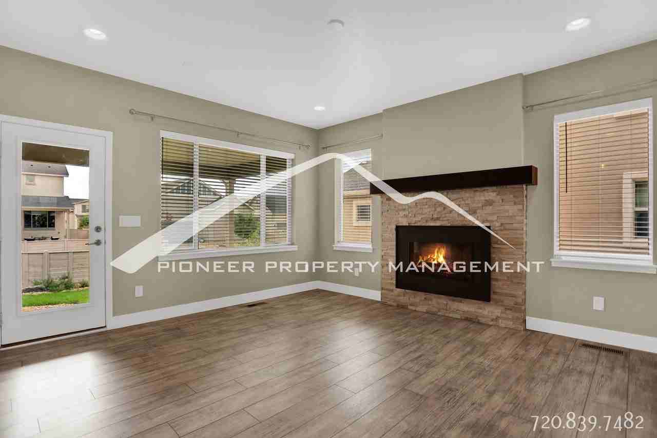 1938 Volterra Way - Photo 3 of 25