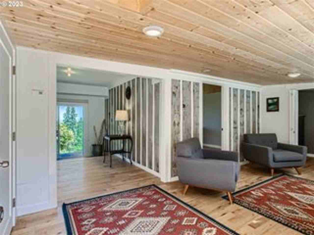 32345 Baumgardner Ln - Photo 3 of 23