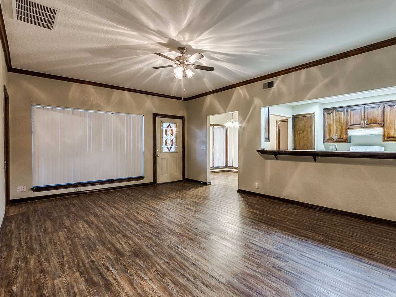 Eagle Crest Apartments - Photo 5 of 50