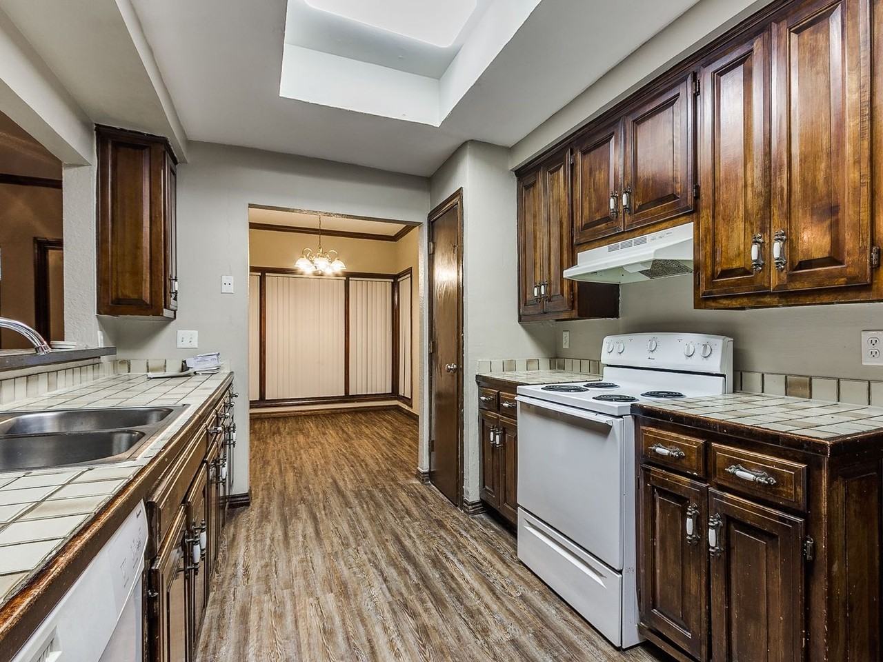 Eagle Crest Apartments - Photo 7 of 50