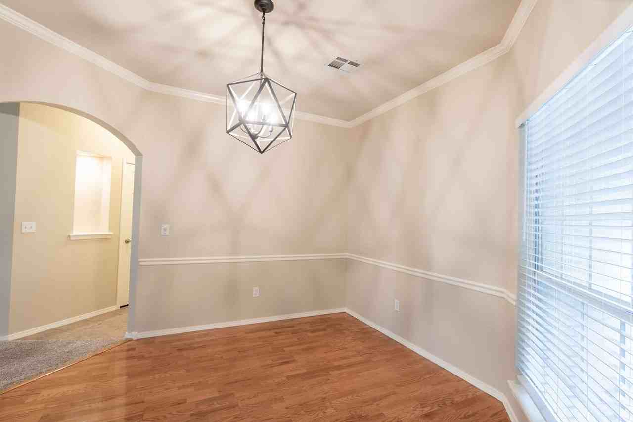 2424 W D St - Photo 2 of 25