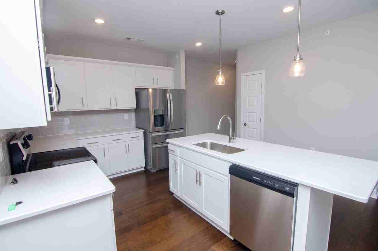 3000 Vintage Green Ln - Photo 6 of 31