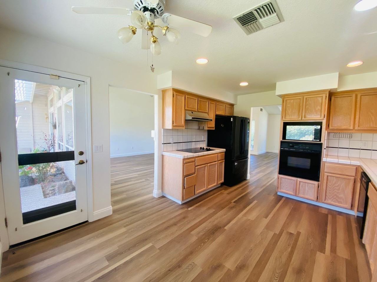 15226 Celebrar St - Photo 4 of 23