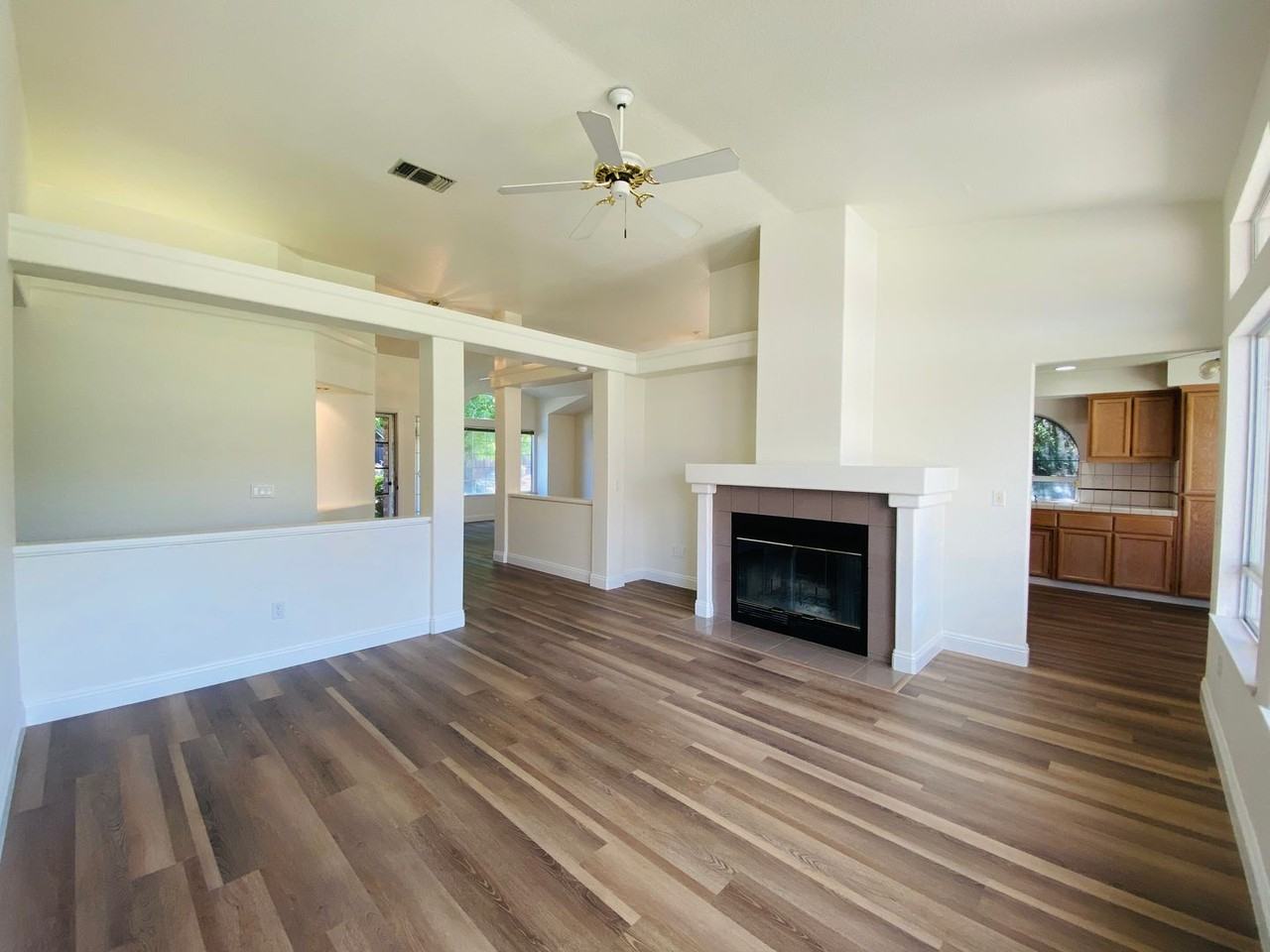 15226 Celebrar St - Photo 7 of 23