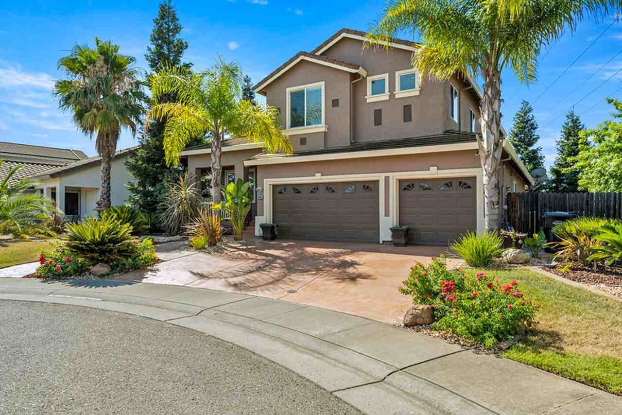 9448 Pournelle Ct - Photo 2 of 47