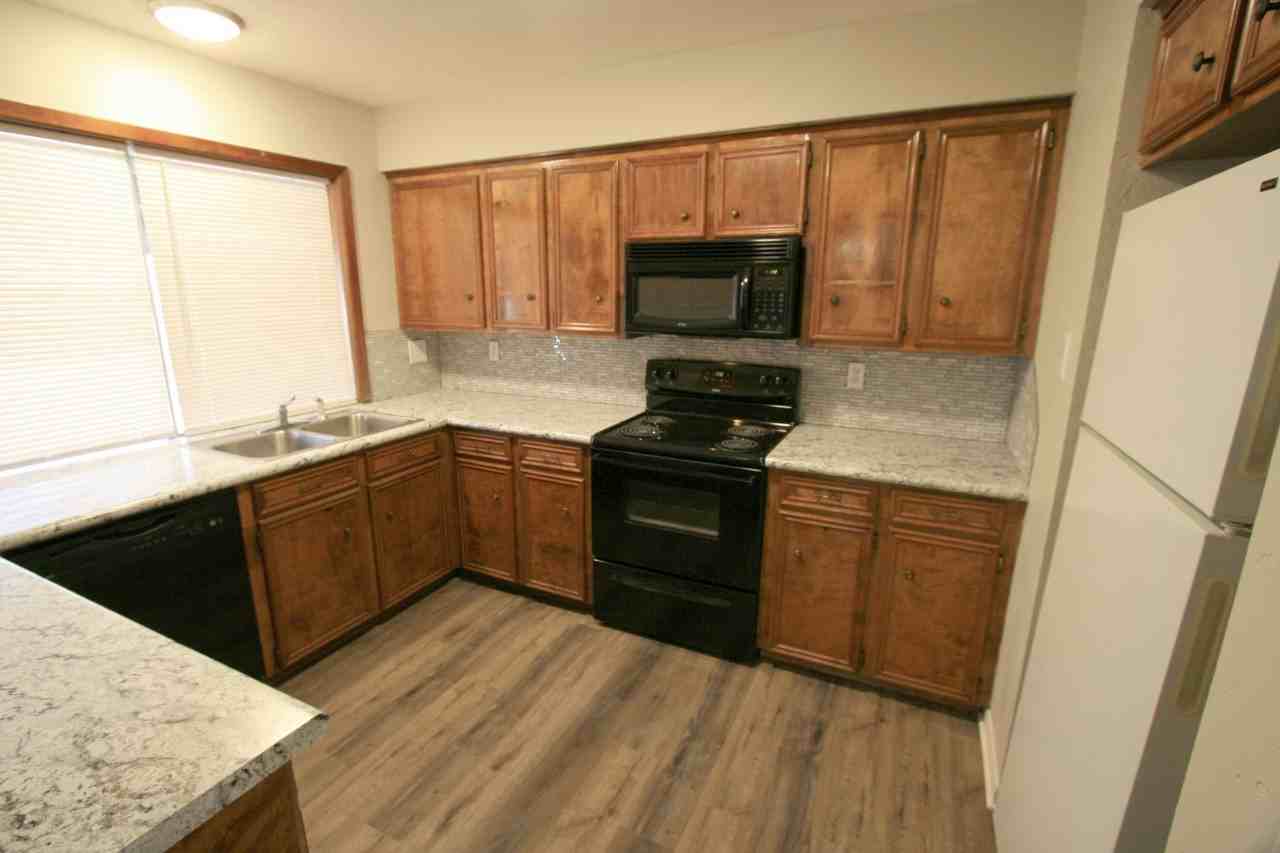 2301 Raintree Dr - Photo 7 of 25
