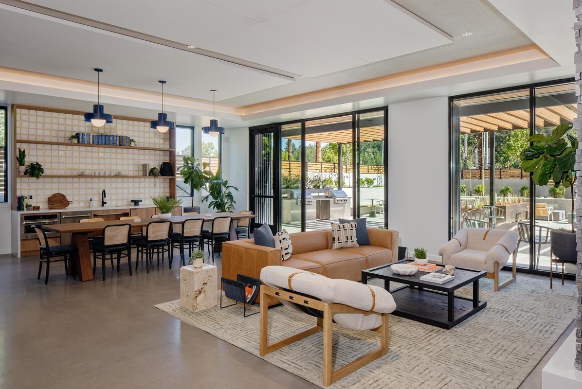 4525 Sw California St - Photo 5 of 32