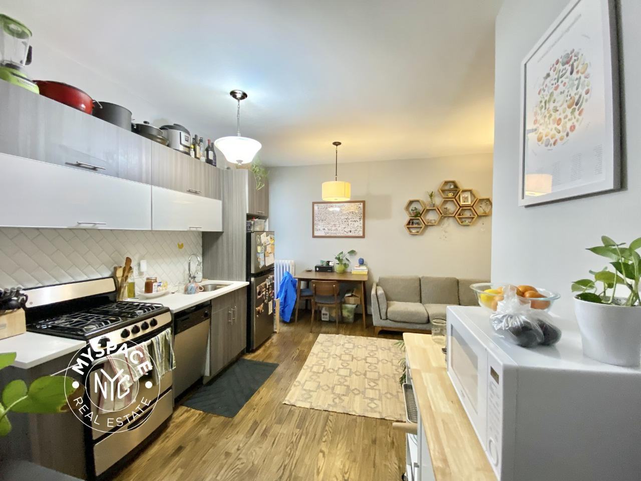 552 Lincoln Pl #al - Photo 3 of 5