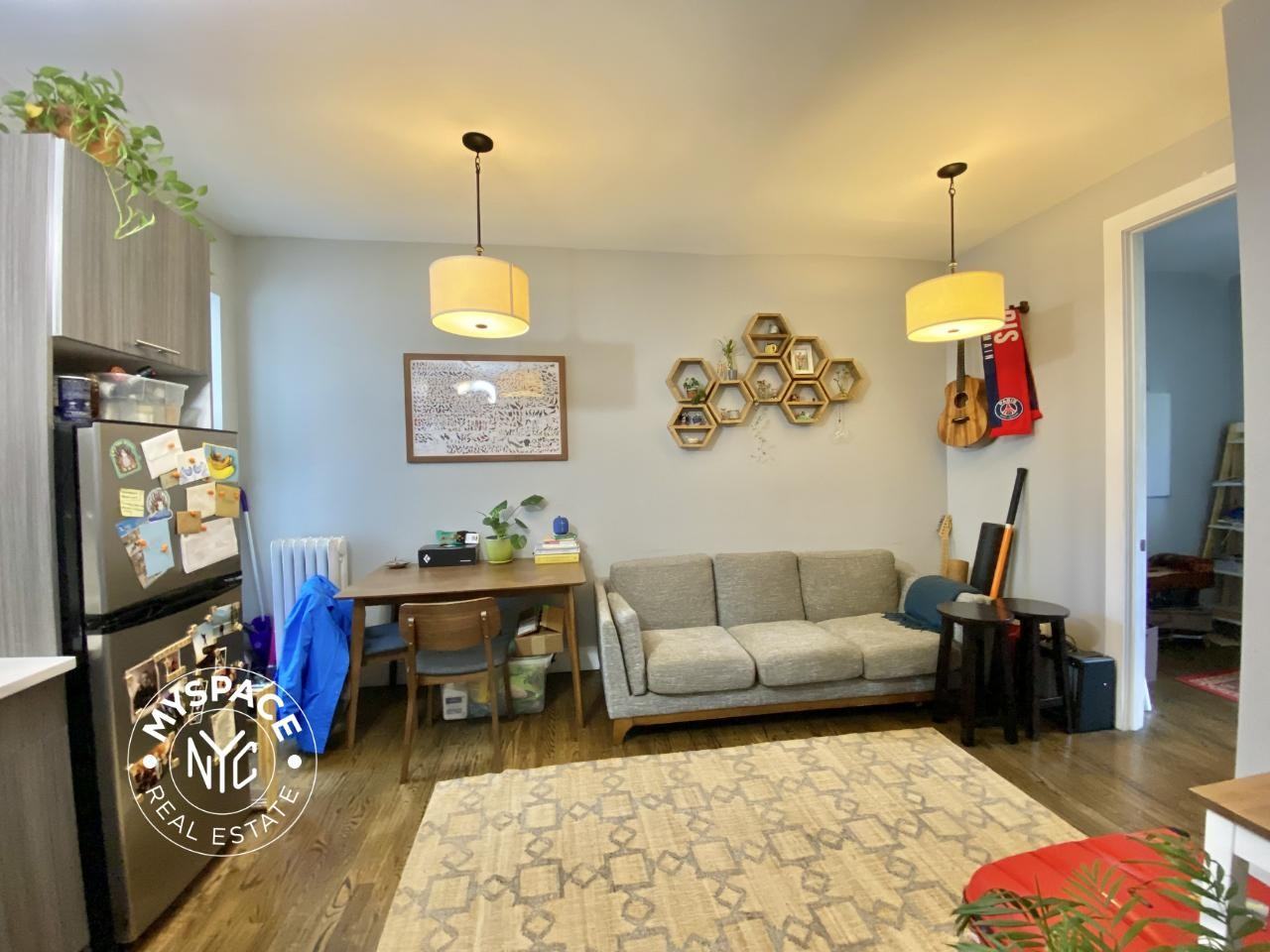 552 Lincoln Pl #al - Photo 4 of 5