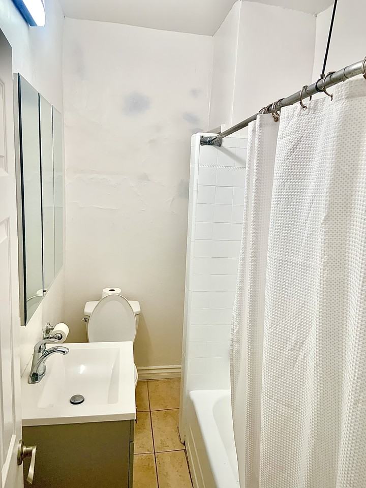 1br - Spacious Hollywood apartment - Photo 6 of 6