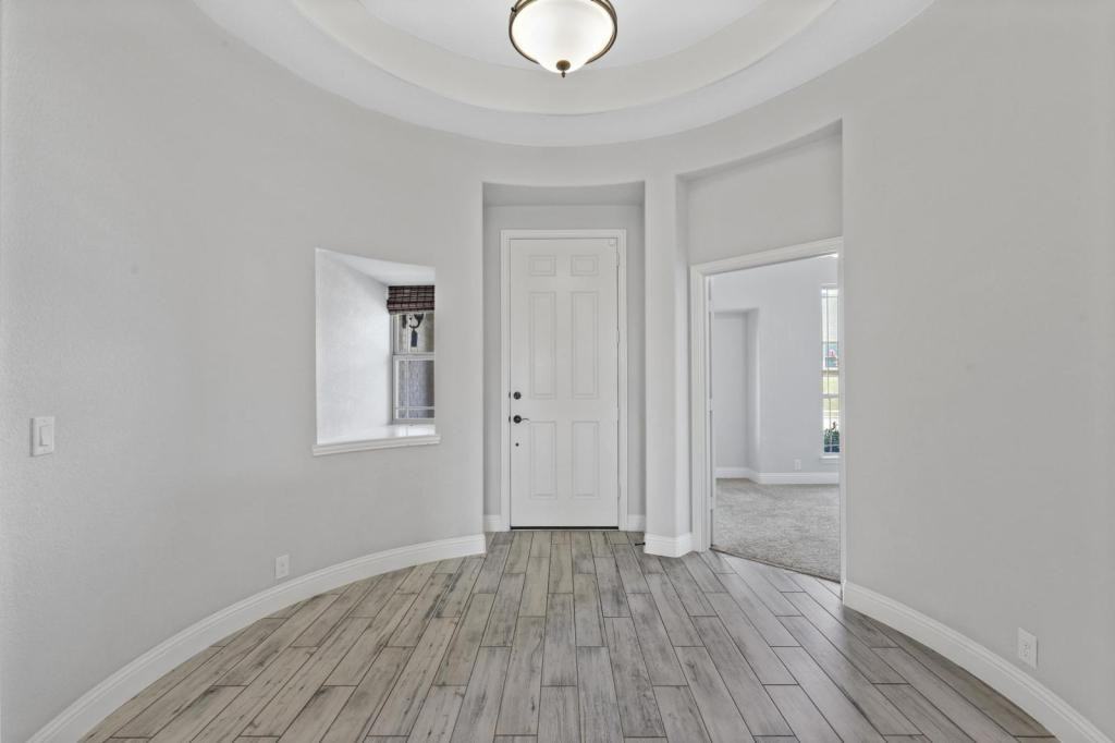 5401 Strong Stead Dr - Photo 3 of 24