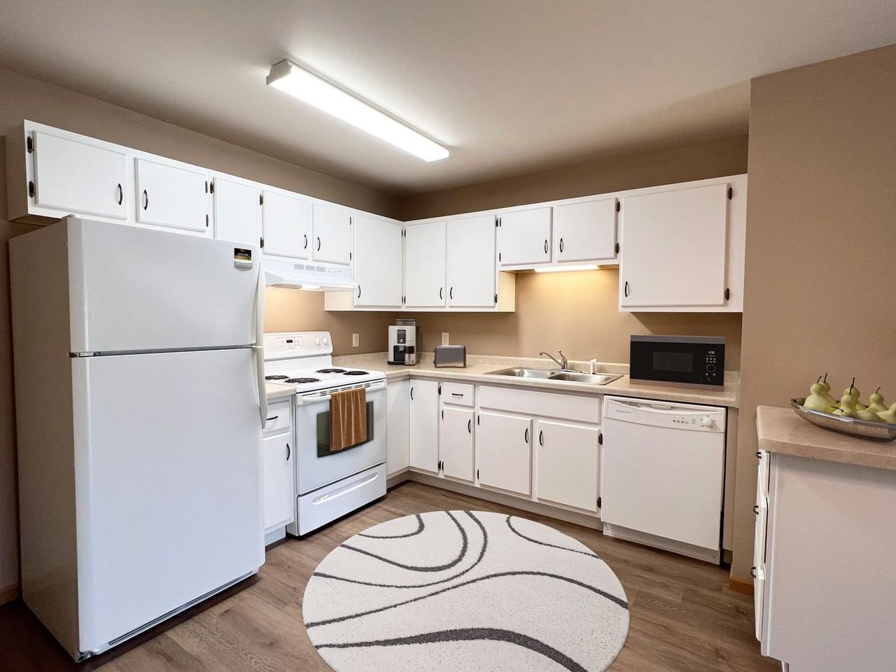 Birchwood Apartments - Photo 4 of 27