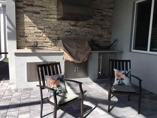 5937 Berwick Ln - Photo 4 of 48